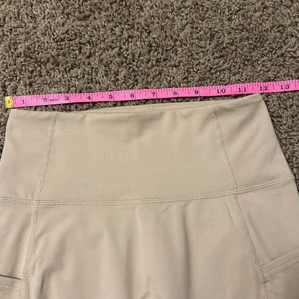 🔥NWT🔥 Out of your League FREE PEOPLE MOVEMENT LEGGINGS - Picture 3 of 9